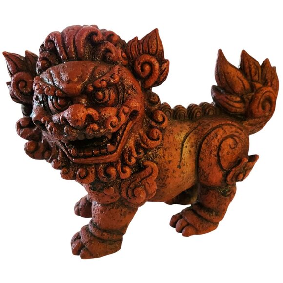 Vtg Red Resin Foo Dog Lion Statue 7" H Guardian Feng Shui Decor Figurine